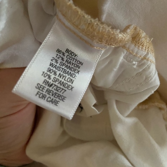 aglow Maternity Size 16 Shorts full coverage belly band White Denim - Picture 6 of 7